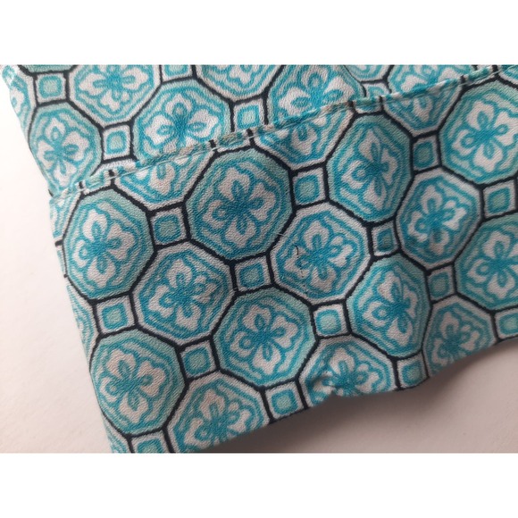 The Limited Women's Blue White Geometric Print Button Down Shirt Long Sleeve 2X - Picture 9 of 16